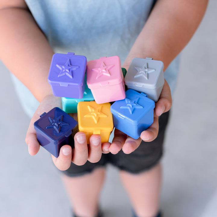 MontiiCo Bento Surprise Dip & Sauce Cups - Stars