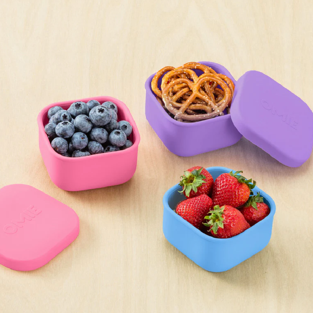 OmieBox OmieSnack Silicone Snack Box - Blue