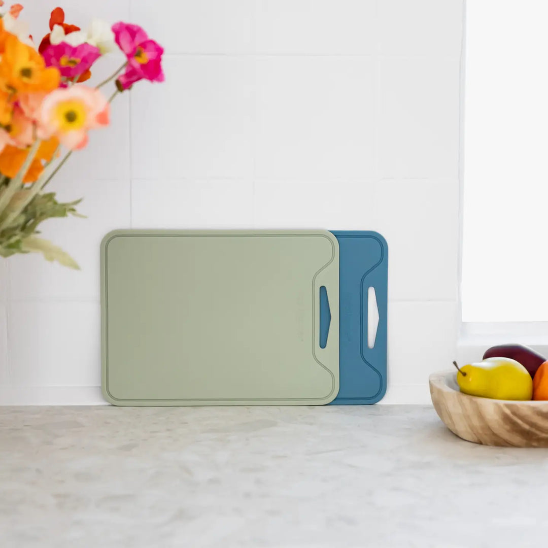 Kiddikutter Non-Slip Cutting Board - Sage Green