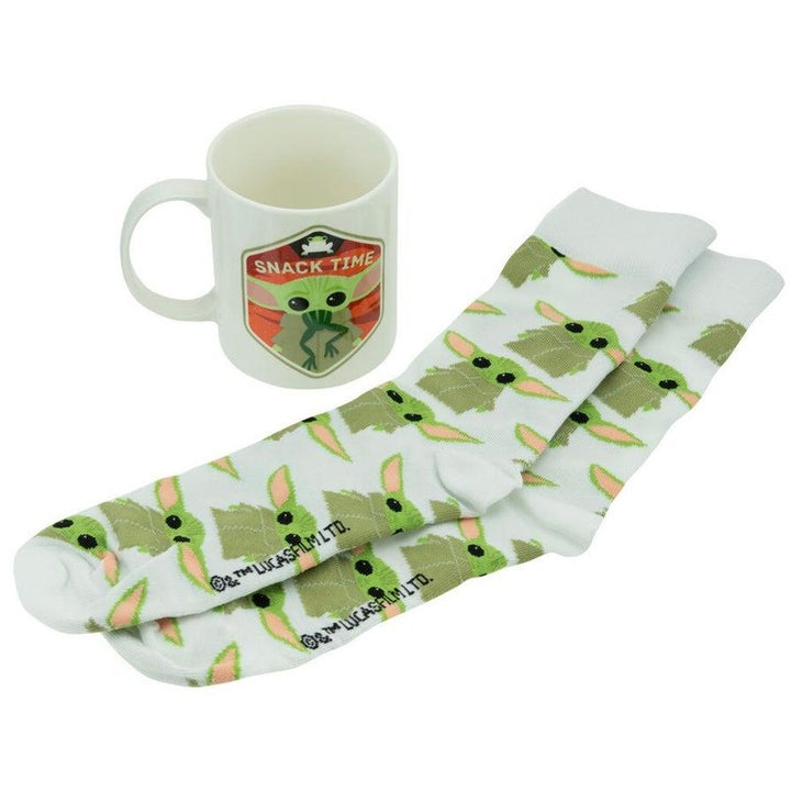 Star Wars The Mandalorian - Mug & Childrens Sock Set