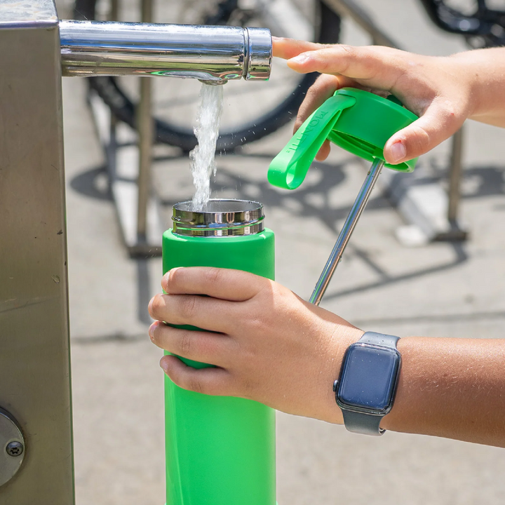 MontiiCo Fusion Complete 700ml Sipper Bottle - Apple