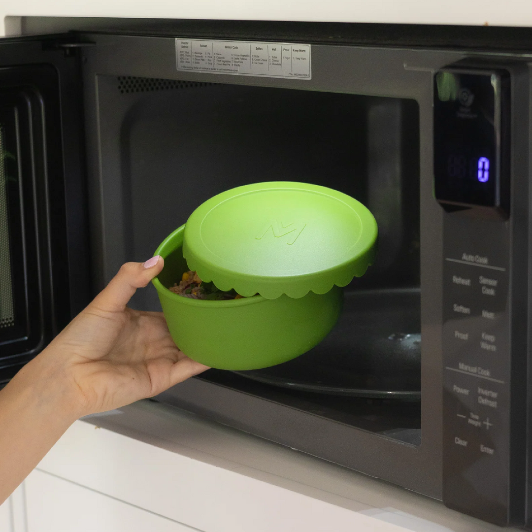 MontiiCo Silicone Scallop Bowl - Pickle