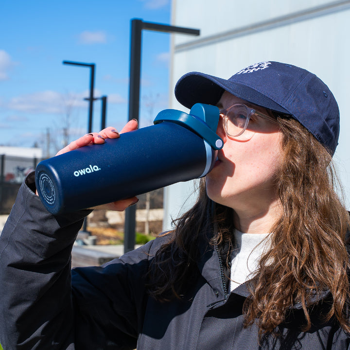 Owala Insulated FreeSip Sway Drink Bottle - 1.185L - Sea Captain