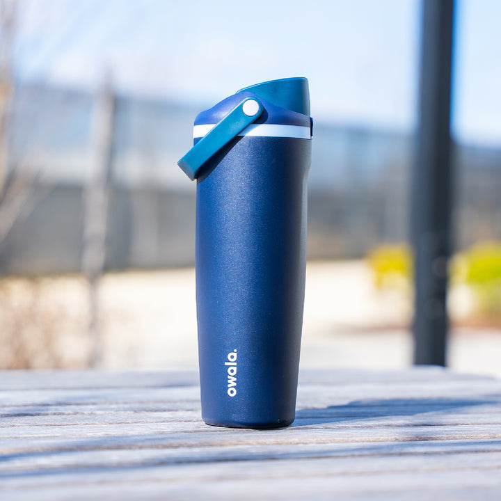 Owala Insulated FreeSip Sway Drink Bottle - 890ml - Sea Captain