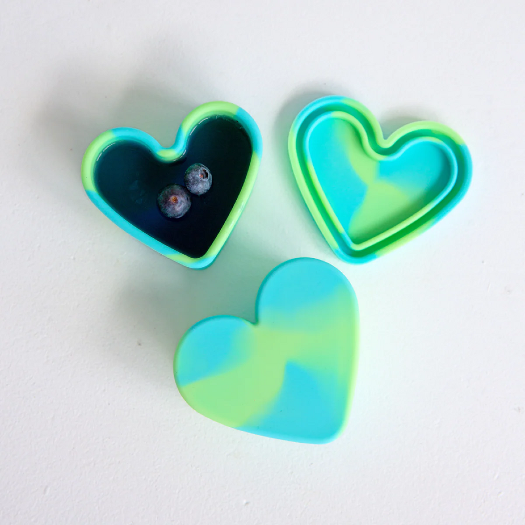 Silicone Snack Container - Heart - Kiwi