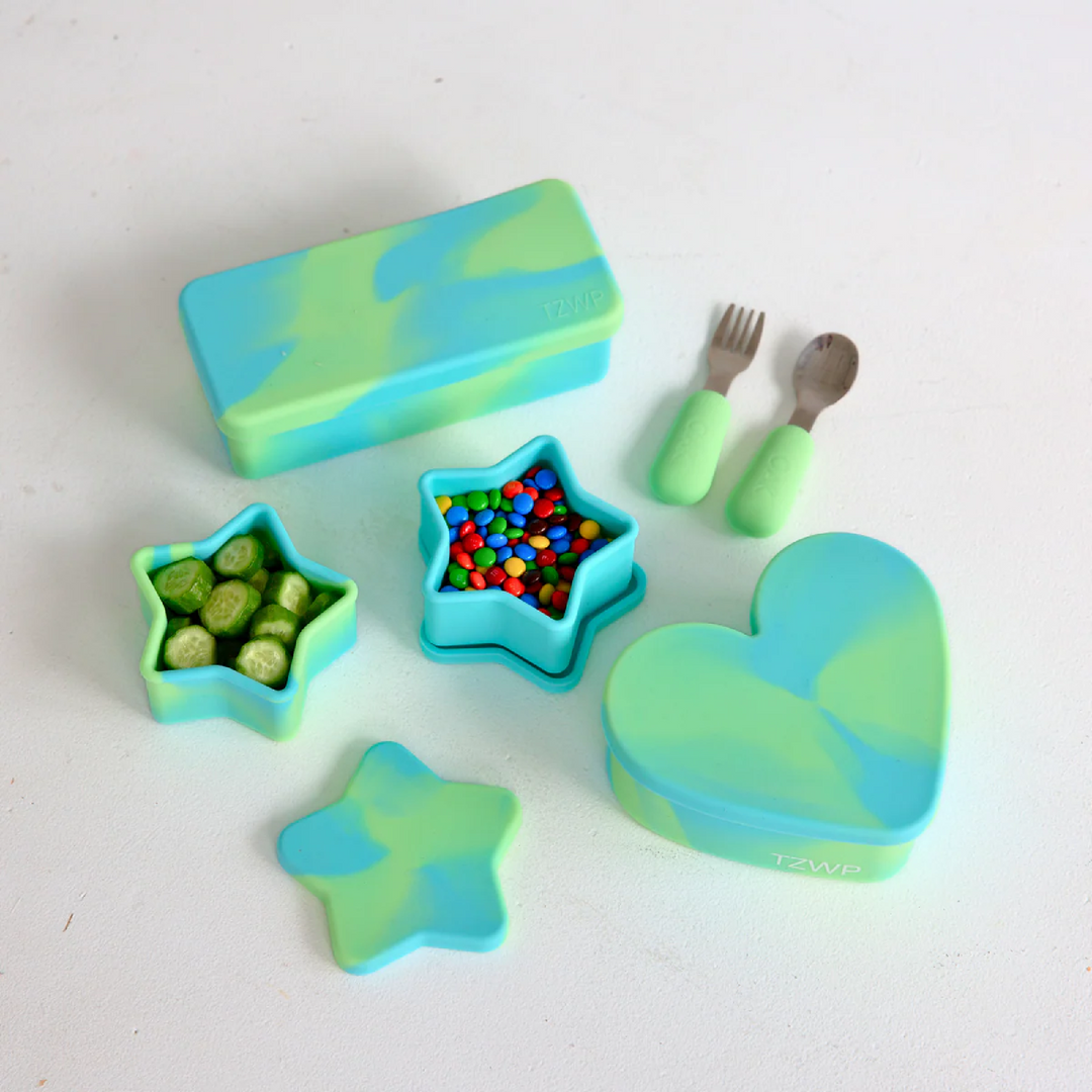 Silicone Snack Container - Heart - Kiwi