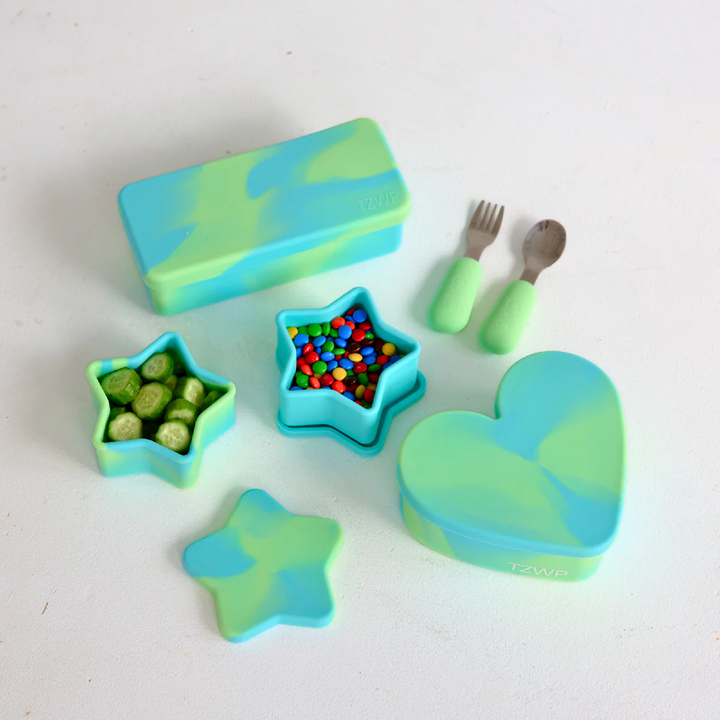 Silicone Snack Container - Heart - Kiwi