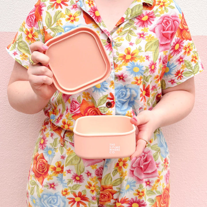 The Somewhere Co Silicone Square Lunch Box - Blush